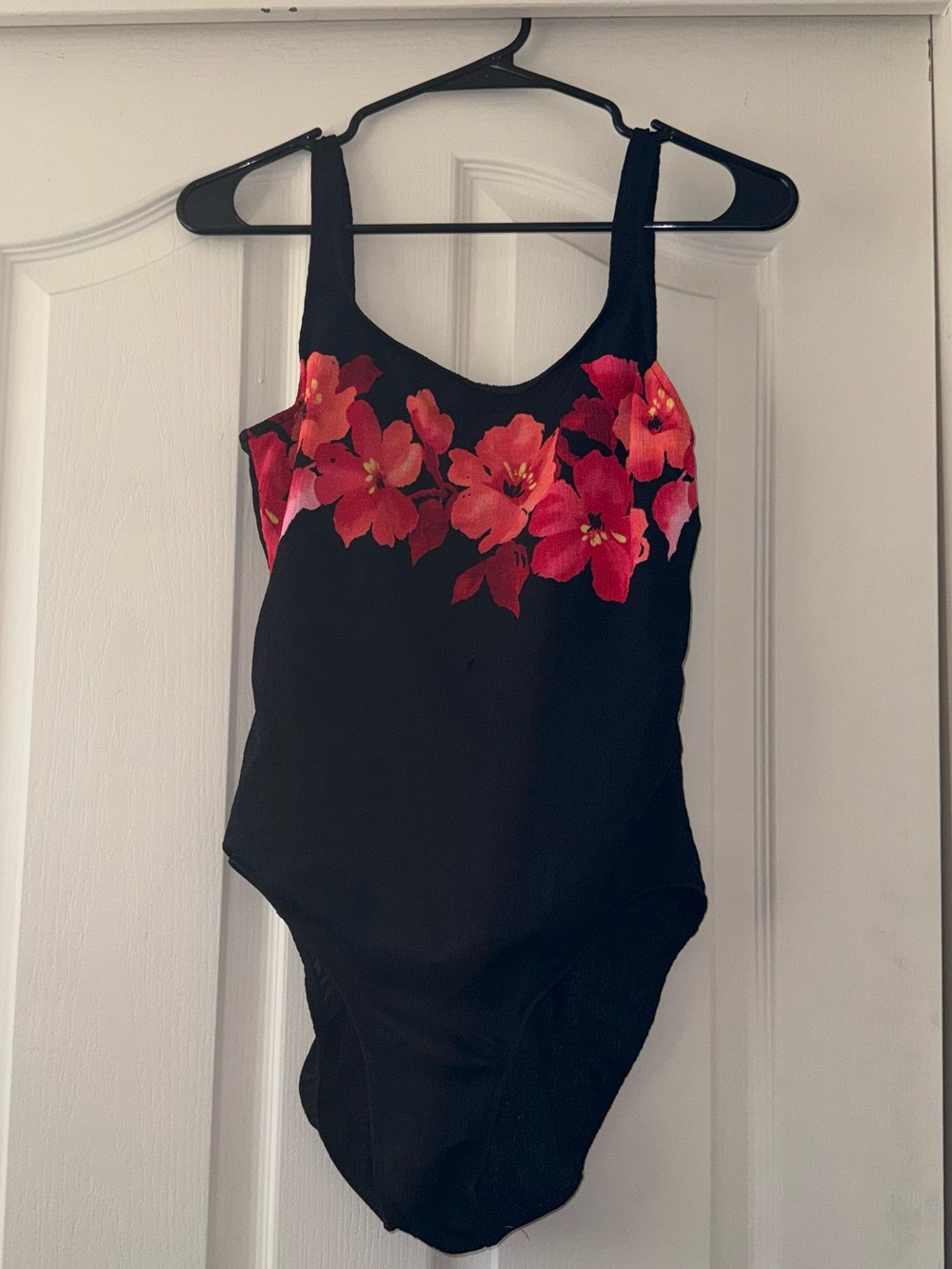 Jantzen Black Tropical Floral Border Low Back One Piece Swimsuit - 14